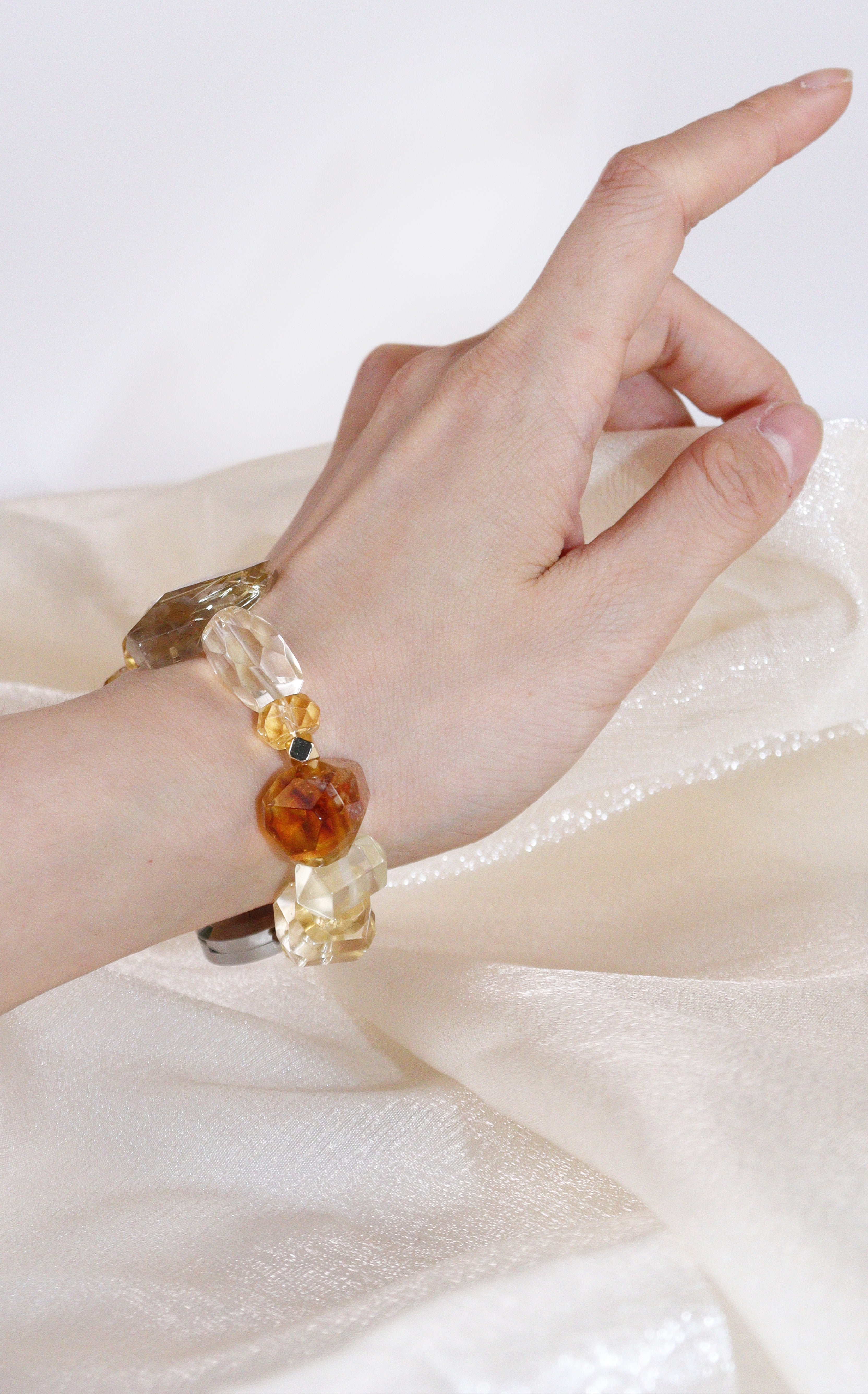 Solar Power Yellow Citrine Crystal Aromatherapy Bracelet
