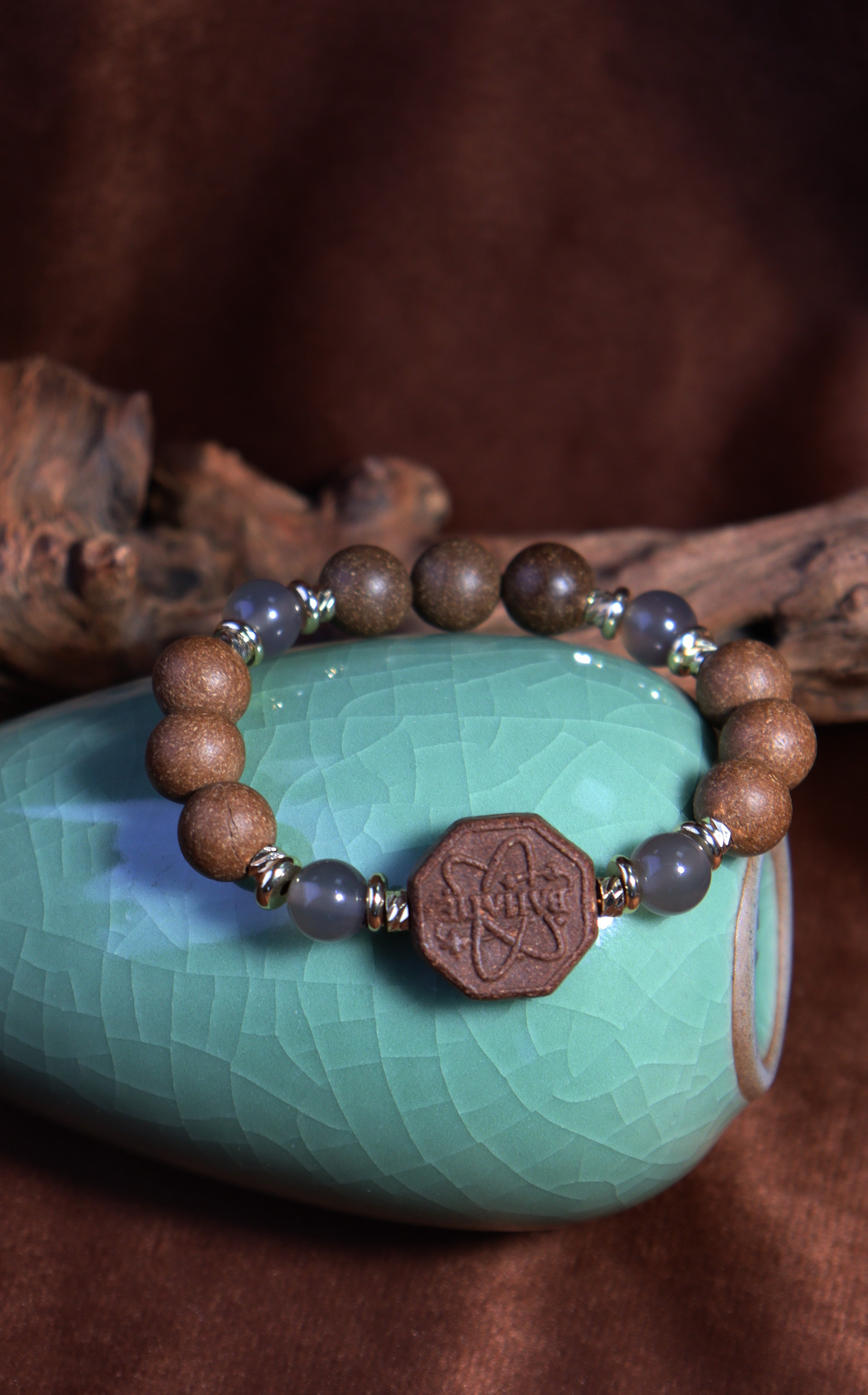 Lush Harmony · Dual-Scent Heritage Aroma Bracelet (Only few Left)