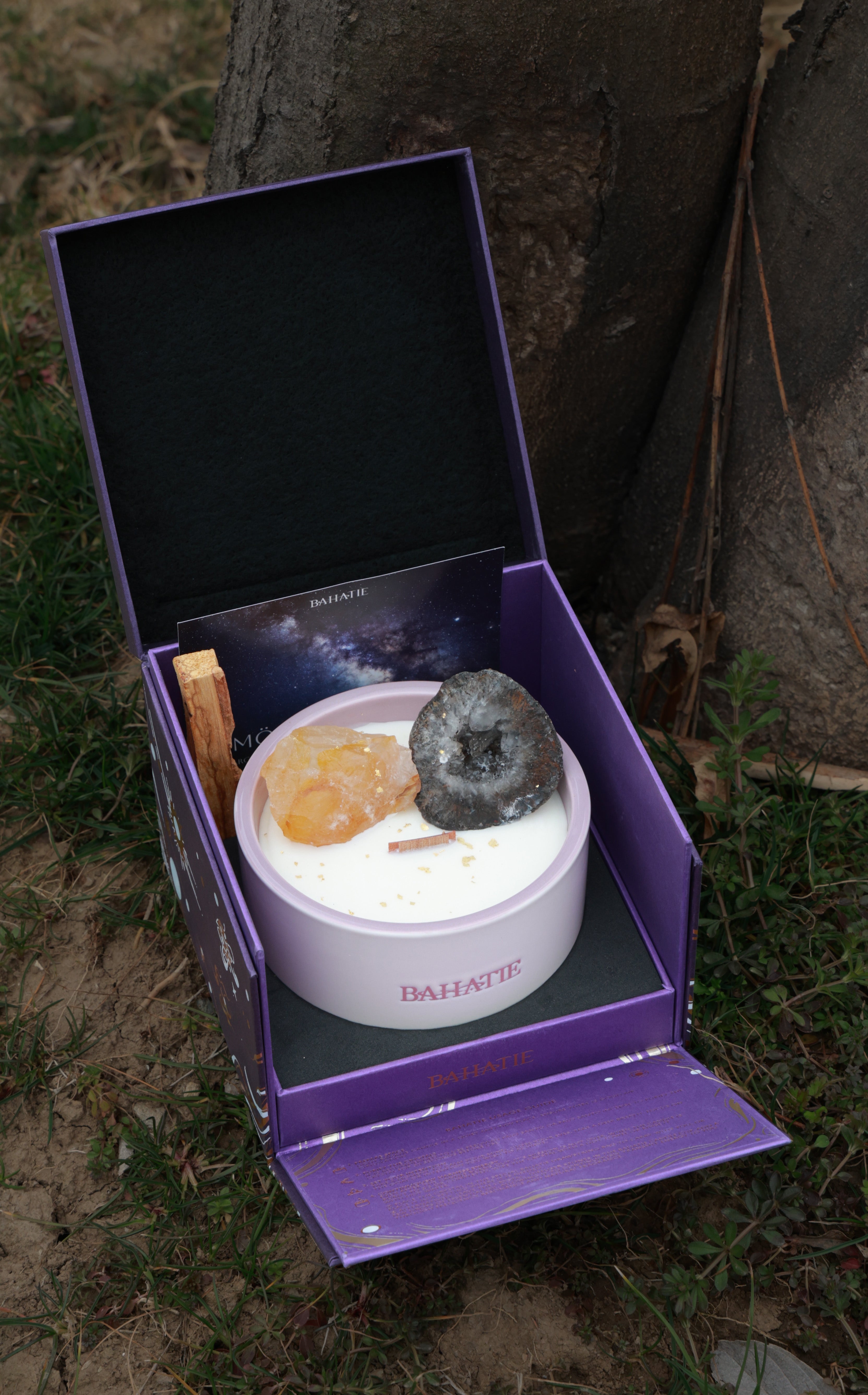 Möbius Gateway · Solar Plexus Chakra Crystal Candle